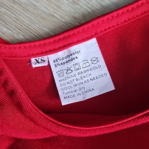 Red Sleeveless Skater Dress - Picture 3 of 5